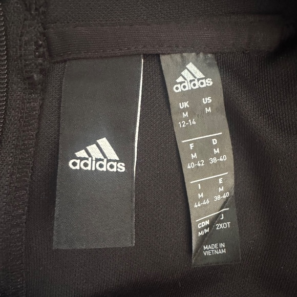 ADIDAS Women`s Cropped Leg Snap Black Pant Romper Jumpsuit - Picture 3 of 4